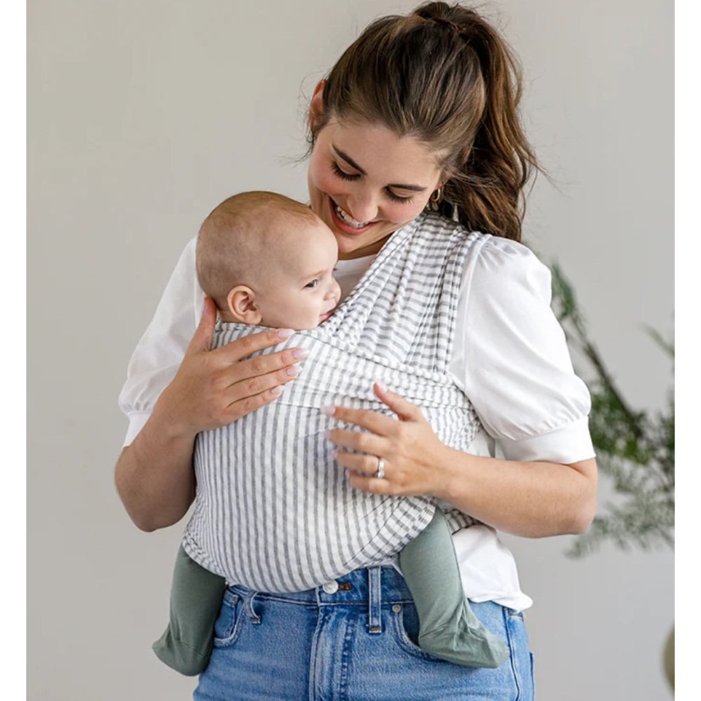 Like new- Solly Baby Natural & Grey Stripe Wrap